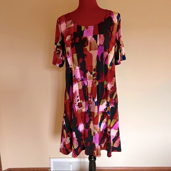 Nina Leonard Dresses & Skirts - Nina Leonard swing dress with back detail